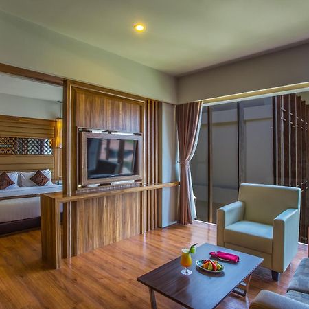 The Lerina Hotel Nusa Dua Нуса-Дуа Экстерьер фото